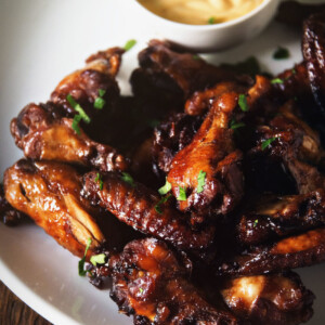 Slow Cooker Sweet Chili Chicken Wings | Kita Roberts GirlCarnivore.com