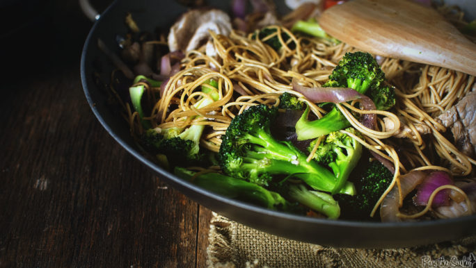 This Wok was perfect for the Fried Pork Lo Mein. Just look how bright that broccoli is!