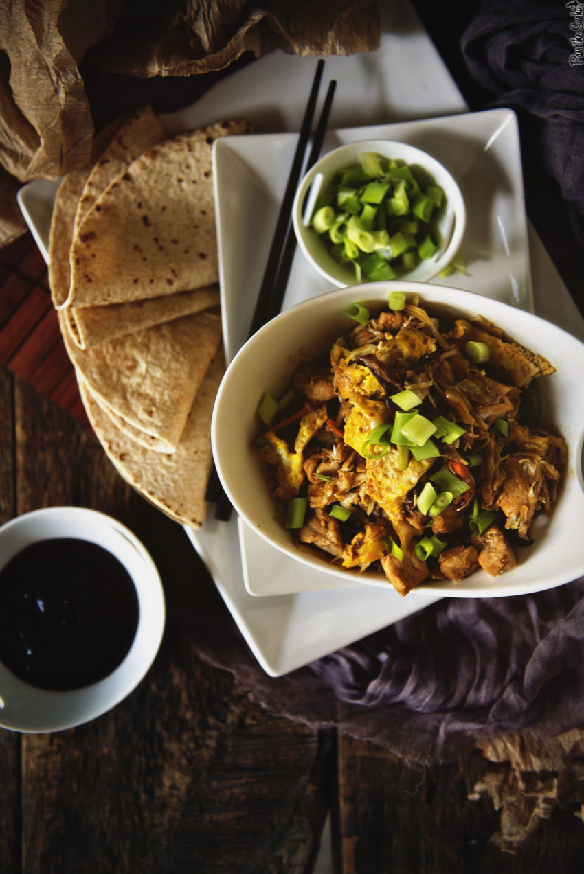 I am in love with the way this Moo Shu Pork turned out. Just look at those scallions perched atop the egg and pork mixture. Grab your chopsticks, this is gonna be good!