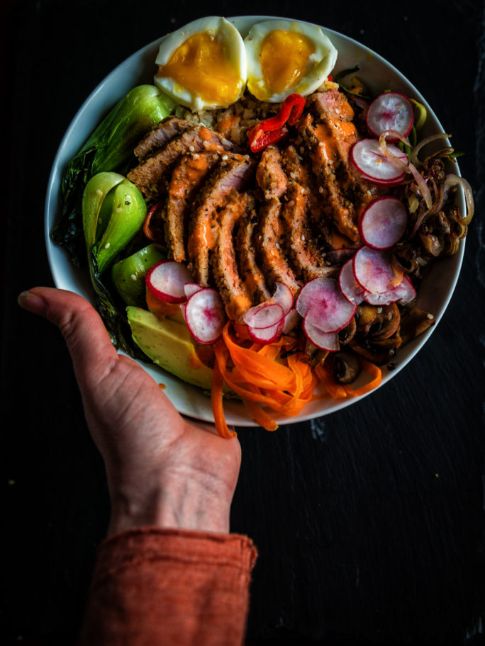 Paleo Sesame Tuna Bowls | Kita Roberts GirlCarnivore.com