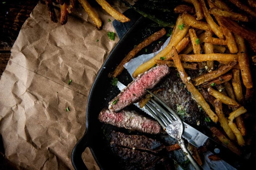 Just look at that steak. Yep. Perfect. And those fries, so crunchy!