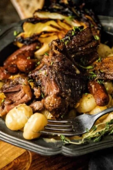 cropped-Stout-Braised-Short-Ribs-with-Gnocchi-in-an-Irish-Cheese-Sauce-Kita-Roberts-GirlCarnivore-3.jpg