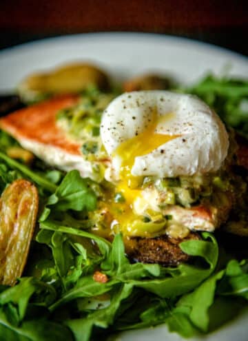 cropped-Whole-30-Approved-Pan-Seared-Salmon-with-Creamy-Leeks-and-Poached-Egg-Kita-Roberts-GirlCarnivore-2.jpg