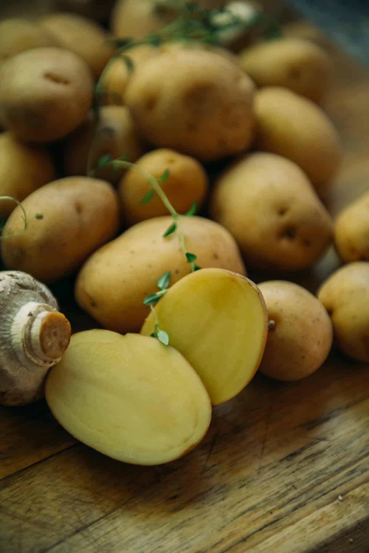 Golden potatoes in a pile. 