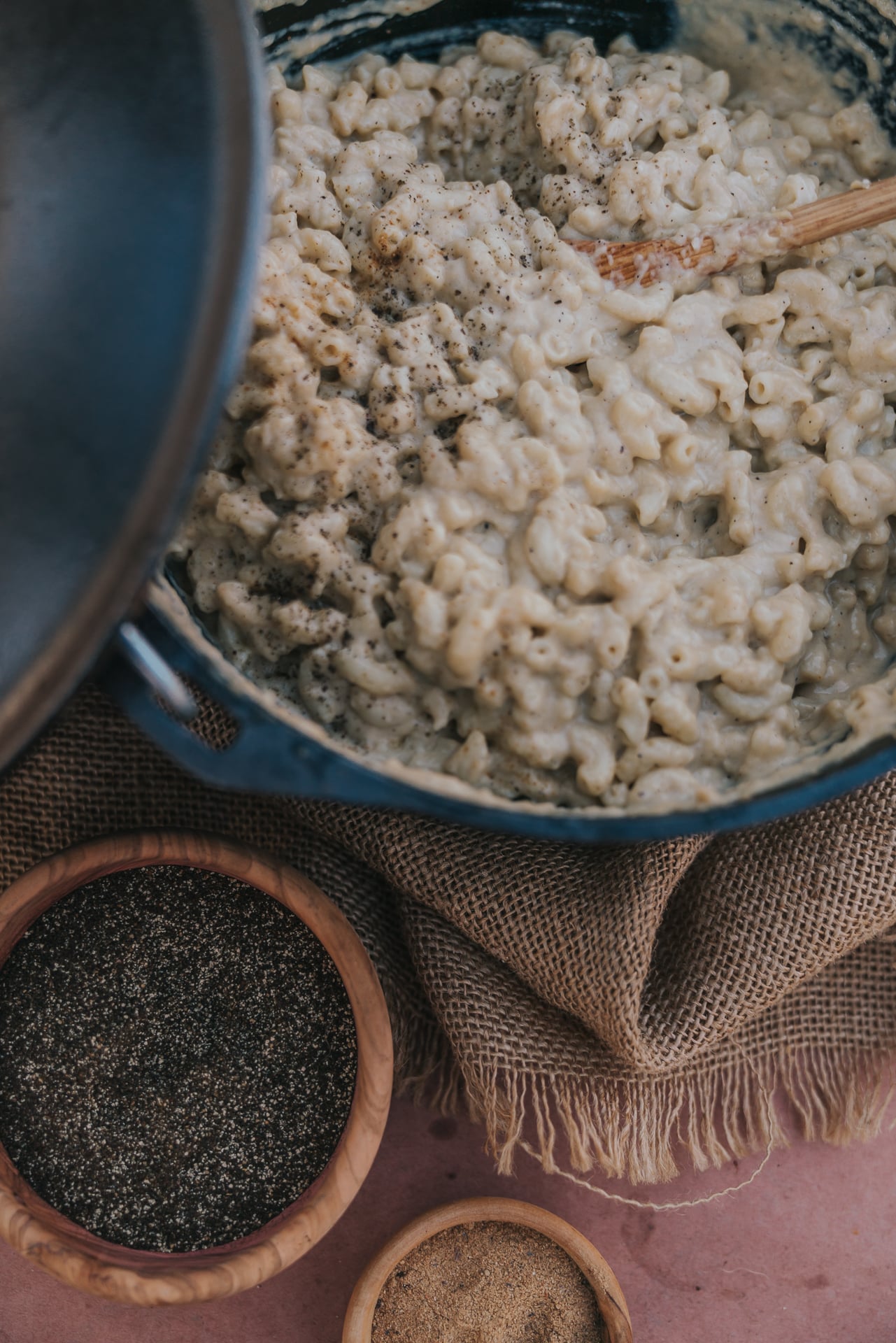 Easy Dutch Oven Mac And Cheese Camping Recipe!, Recipe