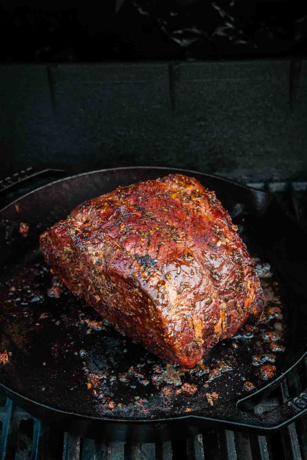 Showing the smoked roast browning the bottom.