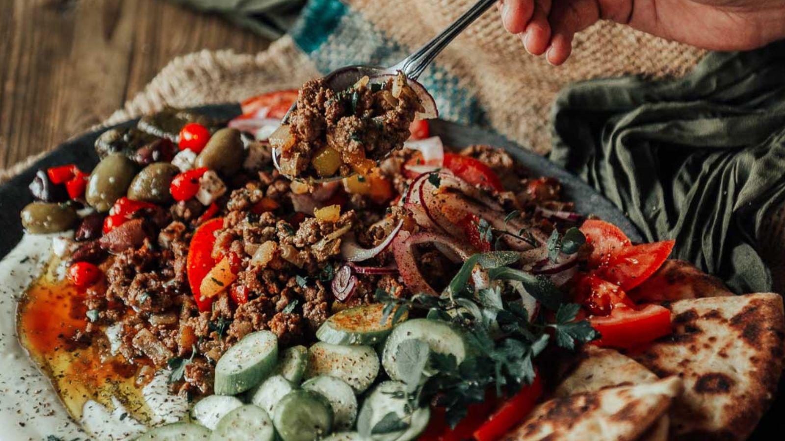 Ground lamb seasoned with Greek spices served with smooth whipped ricotta.